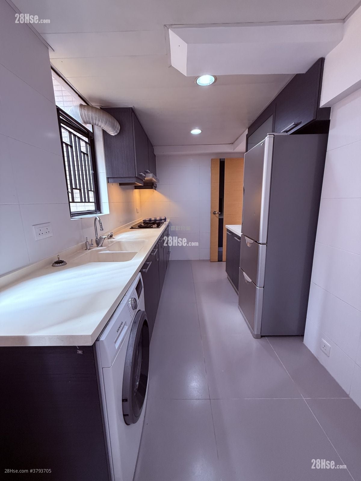 Parc Regal Rental 3 Bedrooms , 2 Bathrooms 789 ft²