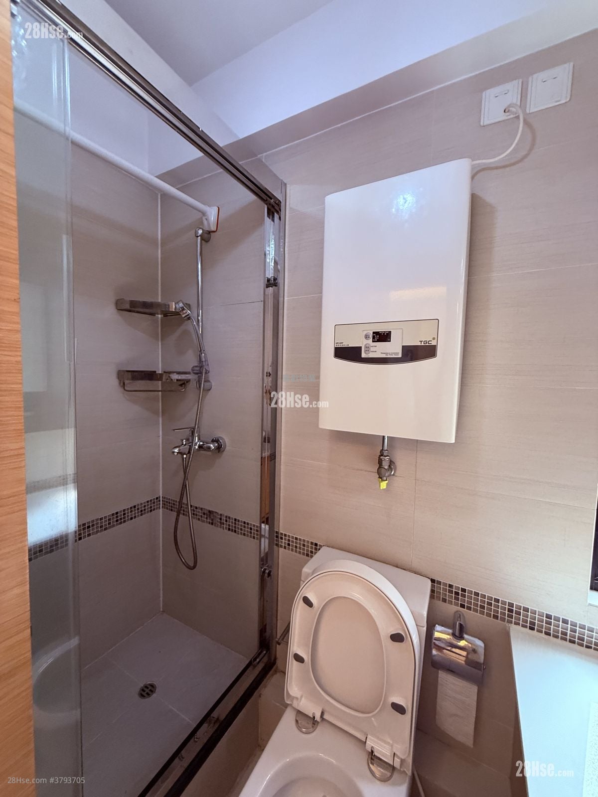 Parc Regal Rental 3 Bedrooms , 2 Bathrooms 789 ft²