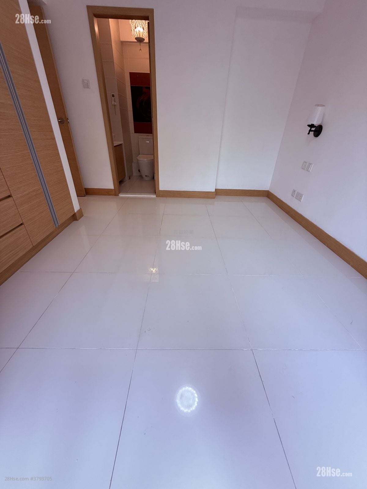 Parc Regal Rental 3 Bedrooms , 2 Bathrooms 789 ft²