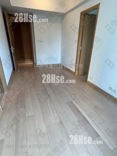 One Homantin Sell 1 Bedroom 372 ft²