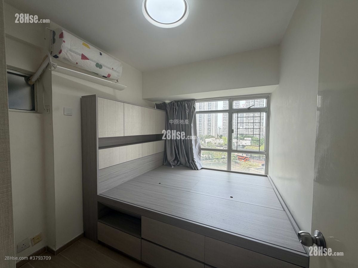 Kingswood Villas Rental 3 Bedrooms , 1 Bathroom 547 ft²