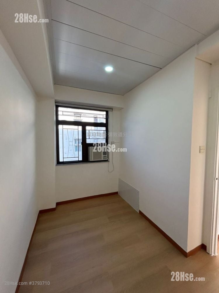 Tung Shing Building Rental 282 ft²