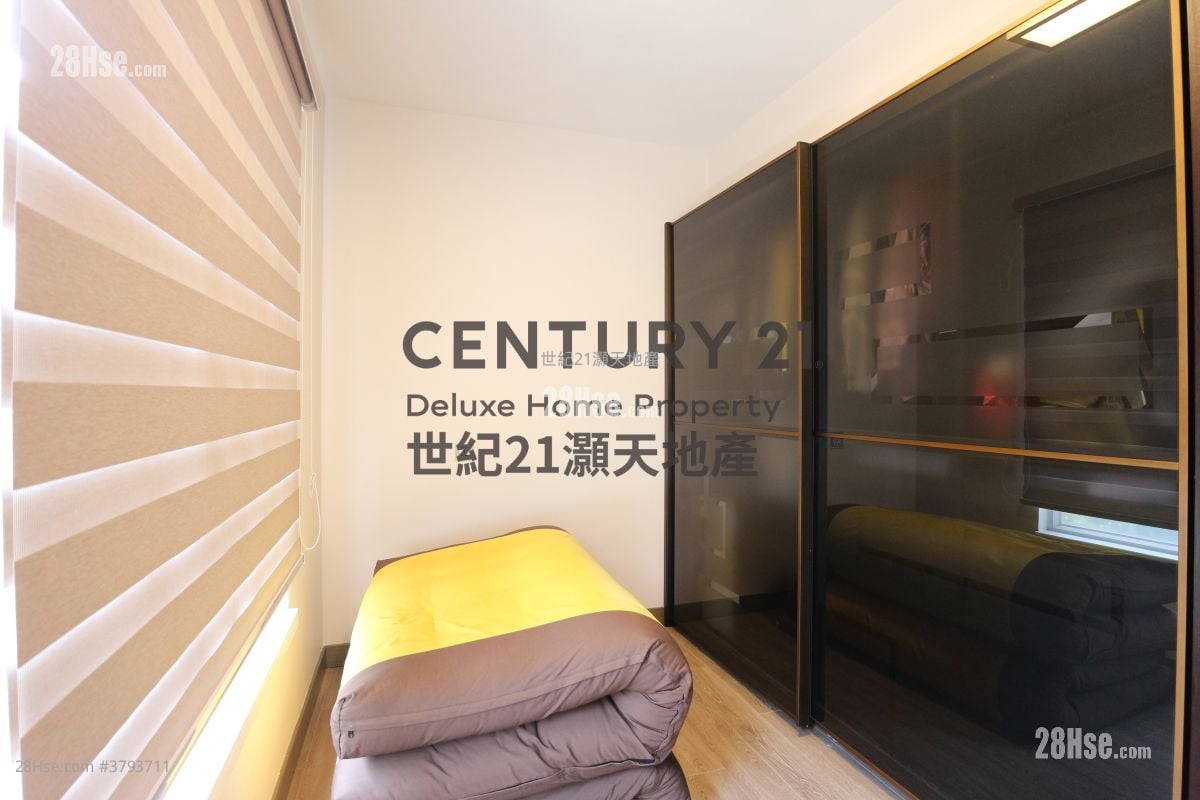 比华利山别墅 租盘 5+ 房 , 2 浴室 1,606 平方尺