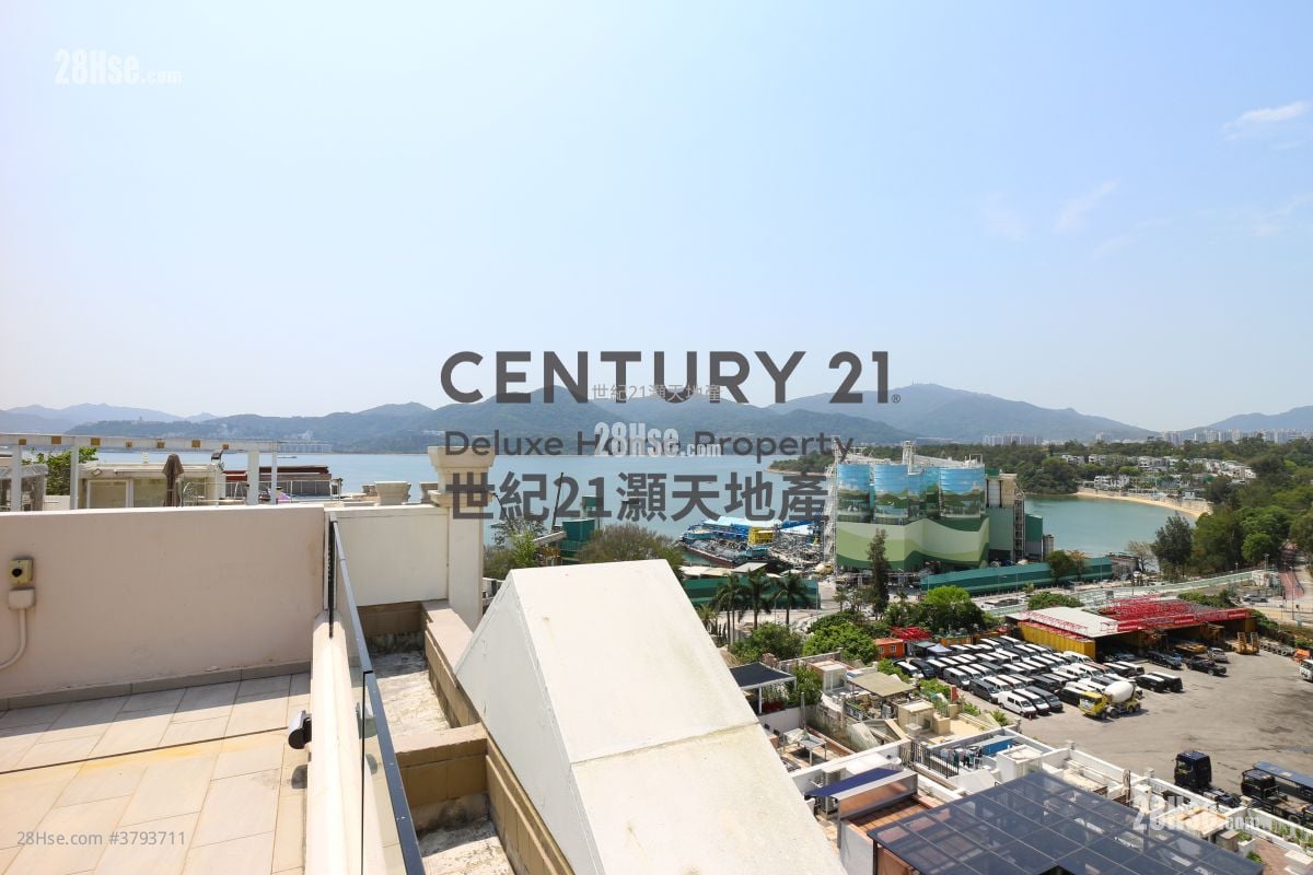 比华利山别墅 租盘 5+ 房 , 2 浴室 1,606 平方尺