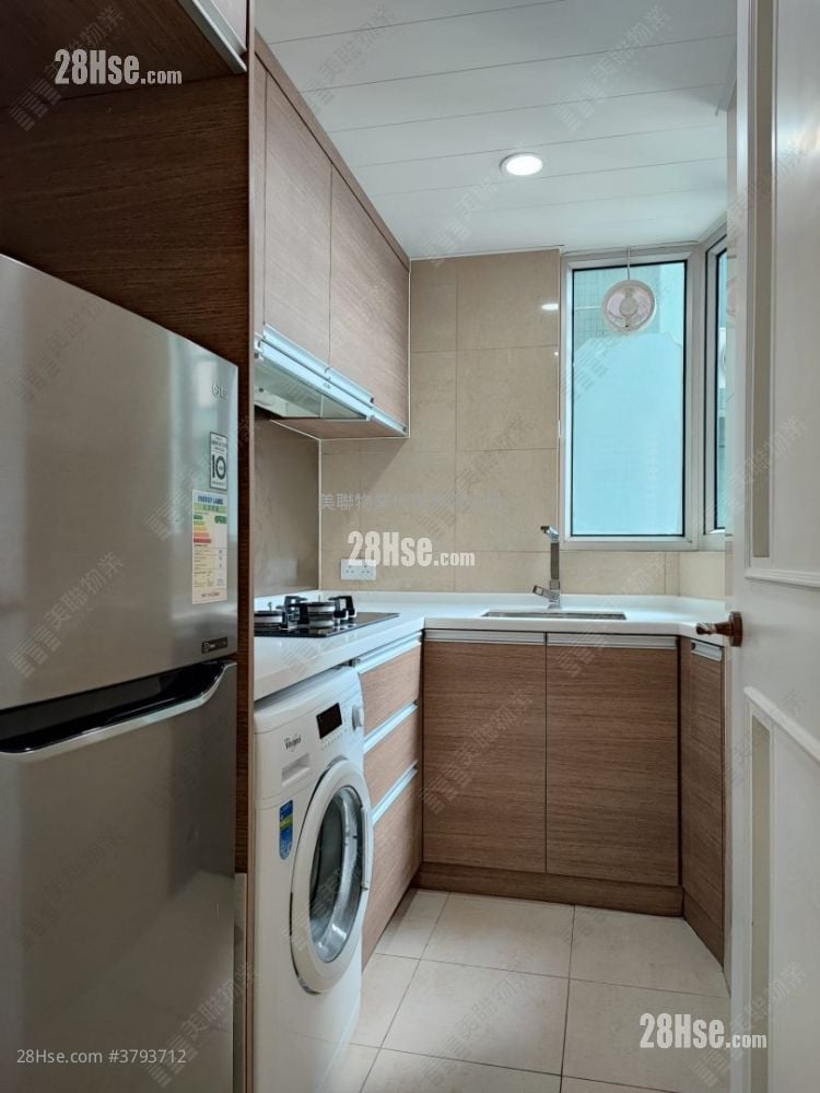 Banyan Garden Sell 2 Bedrooms , 1 Bathroom 468 ft²