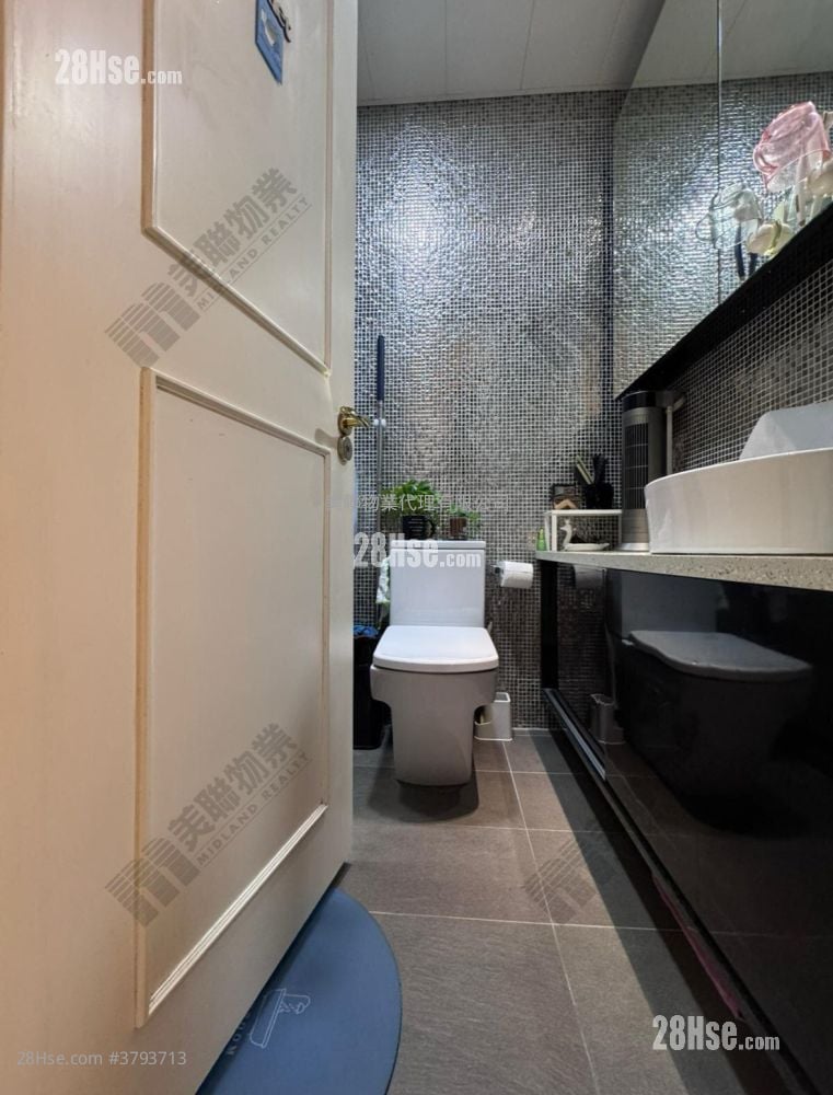 朗逸峰 售盘 2 房 634 平方尺