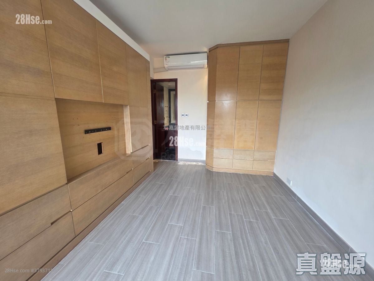 One Beacon Hill Rental 1,103 ft²