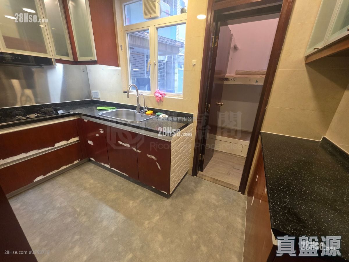 One Beacon Hill Rental 1,103 ft²