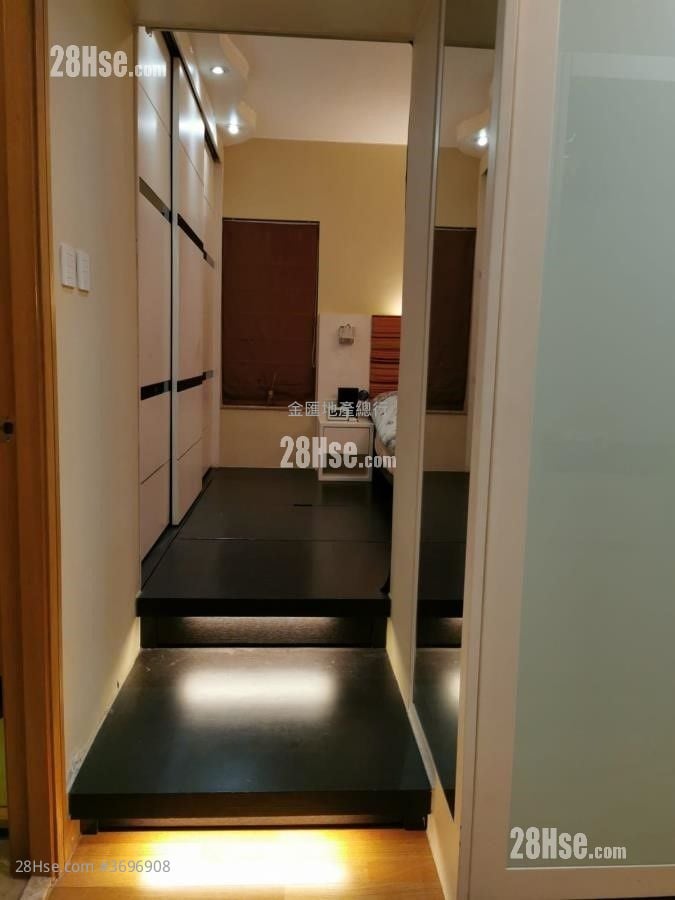 The Forest Hills Sell 3 Bedrooms , 2 Bathrooms 665 ft²