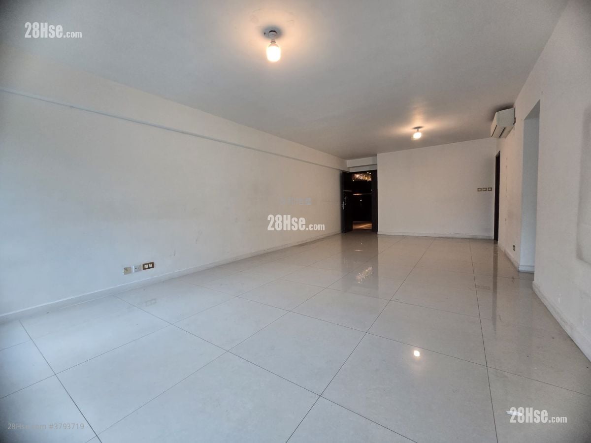 尚御 售盘 4 房 , 3 浴室 1,614 平方尺