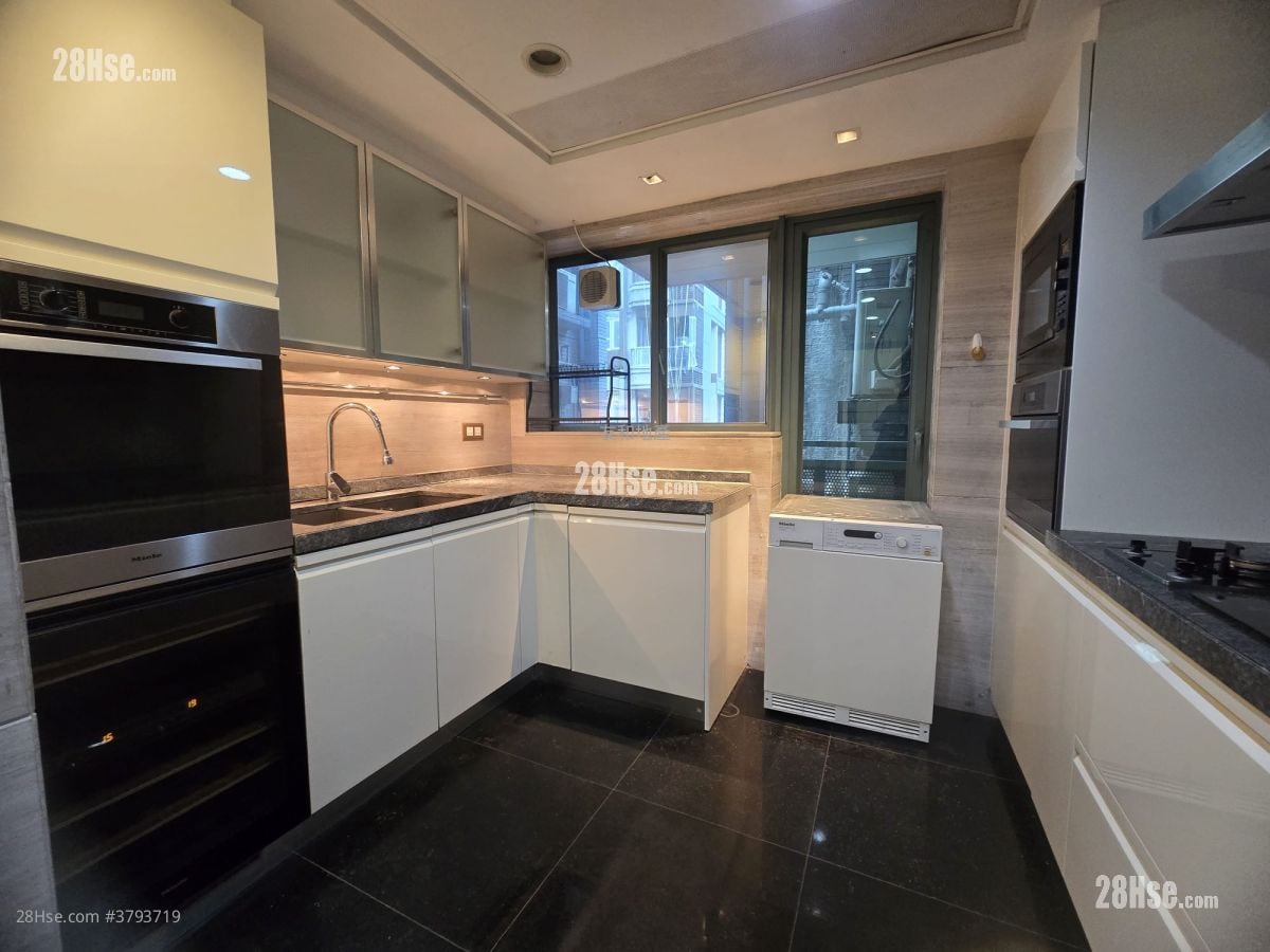 尚御 售盘 4 房 , 3 浴室 1,614 平方尺