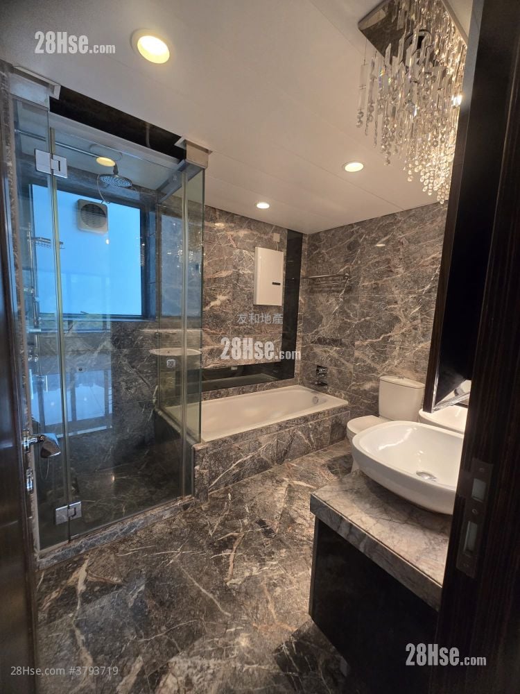 尚御 售盘 4 房 , 3 浴室 1,614 平方尺