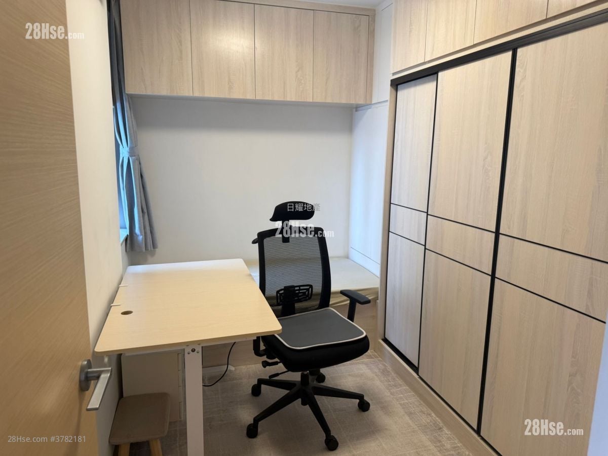 Panorama Gardens Sell 2 Bedrooms , 1 Bathroom 592 ft²