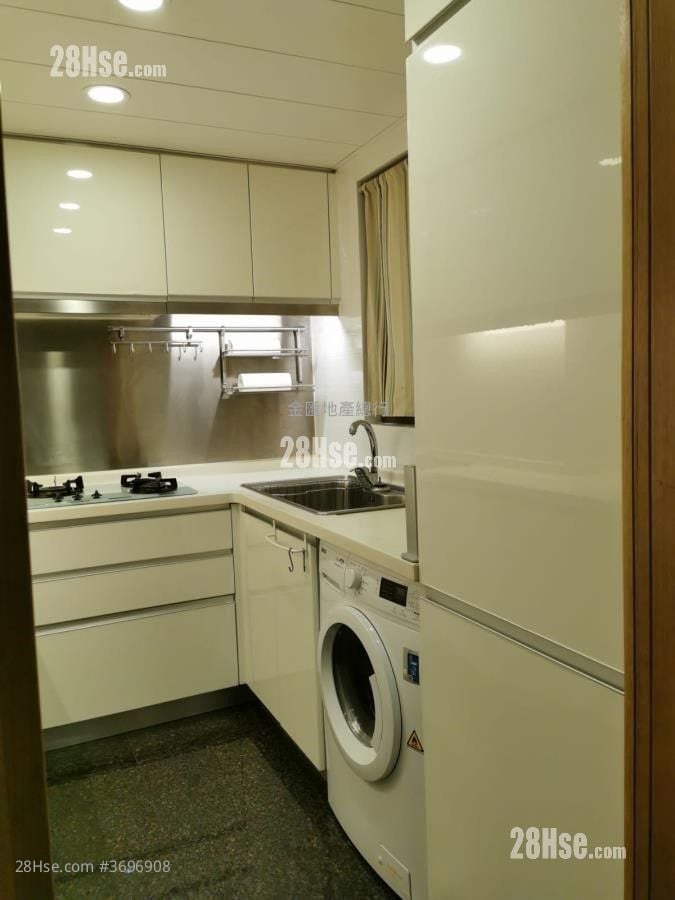 The Forest Hills Sell 3 Bedrooms , 2 Bathrooms 665 ft²