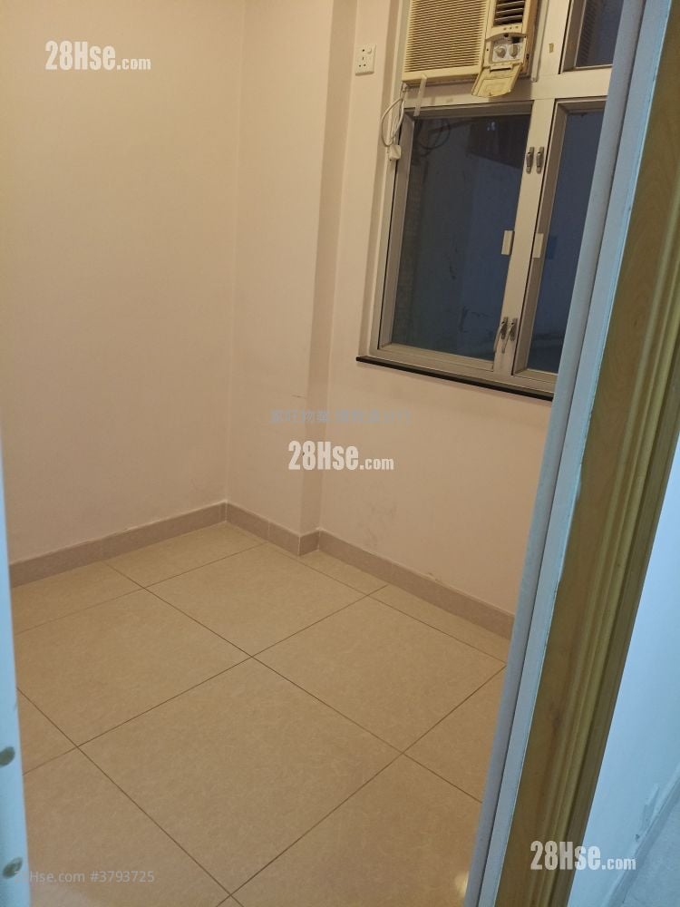 嘉威大厦 售盘 302 平方尺