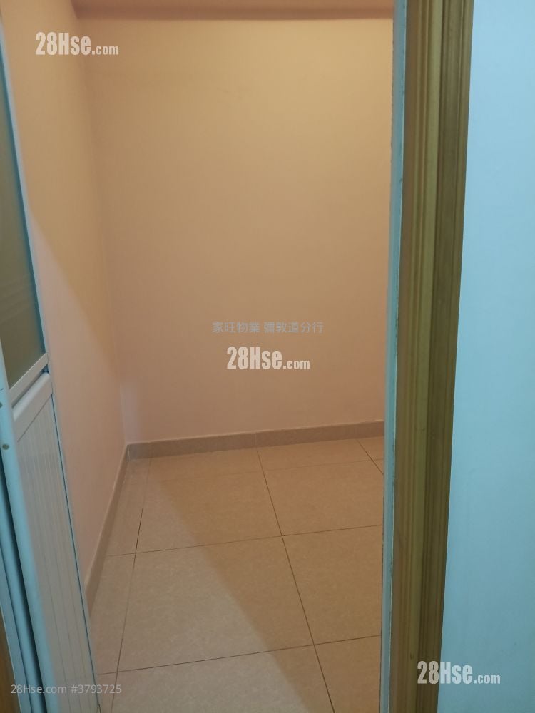 嘉威大厦 售盘 302 平方尺