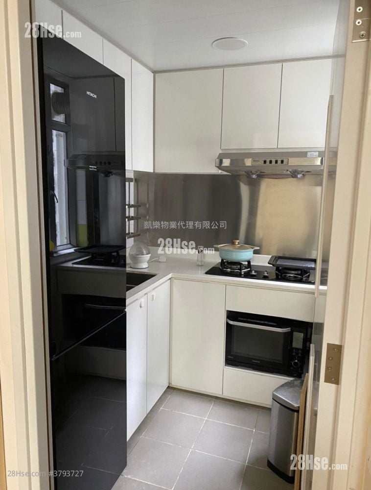 Hoi Lok Court Sell 2 Bedrooms 393 ft²