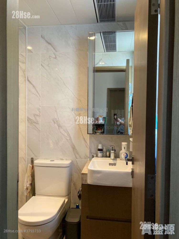 Astoria Crest Sell 1 Bedroom , 1 Bathroom 299 ft²