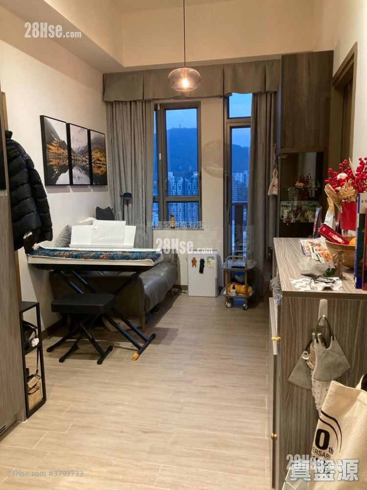 Astoria Crest Sell 1 Bedroom , 1 Bathroom 299 ft²