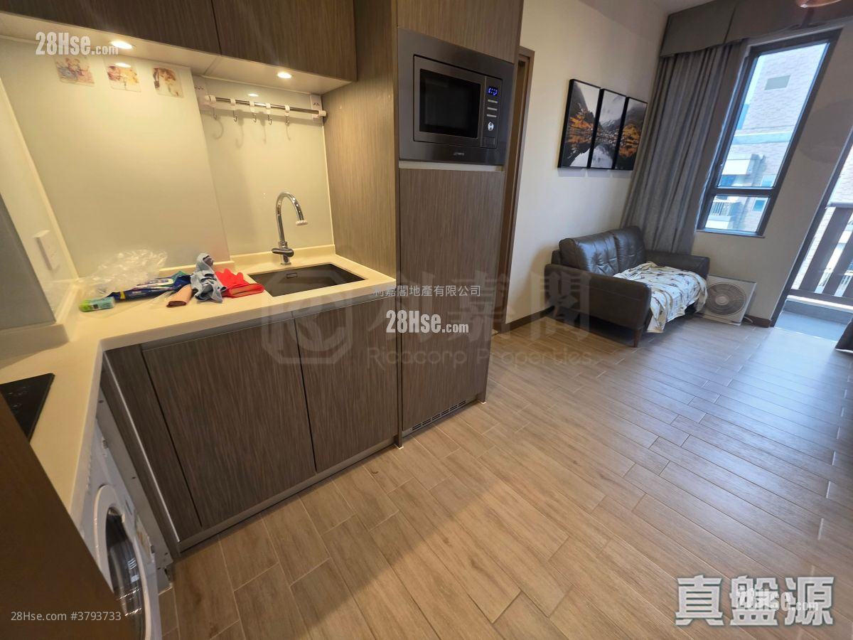 Astoria Crest Sell 1 Bedroom , 1 Bathroom 299 ft²