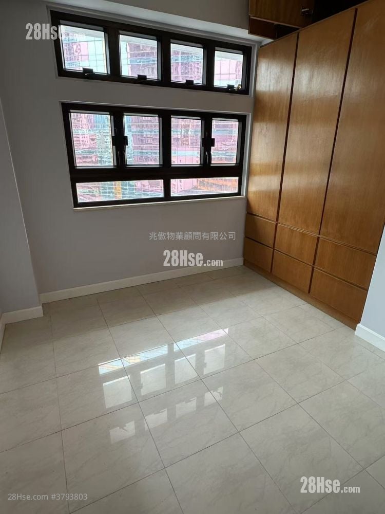 Carprio Mansion Rental 2 Bedrooms , 1 Bathroom 459 ft²