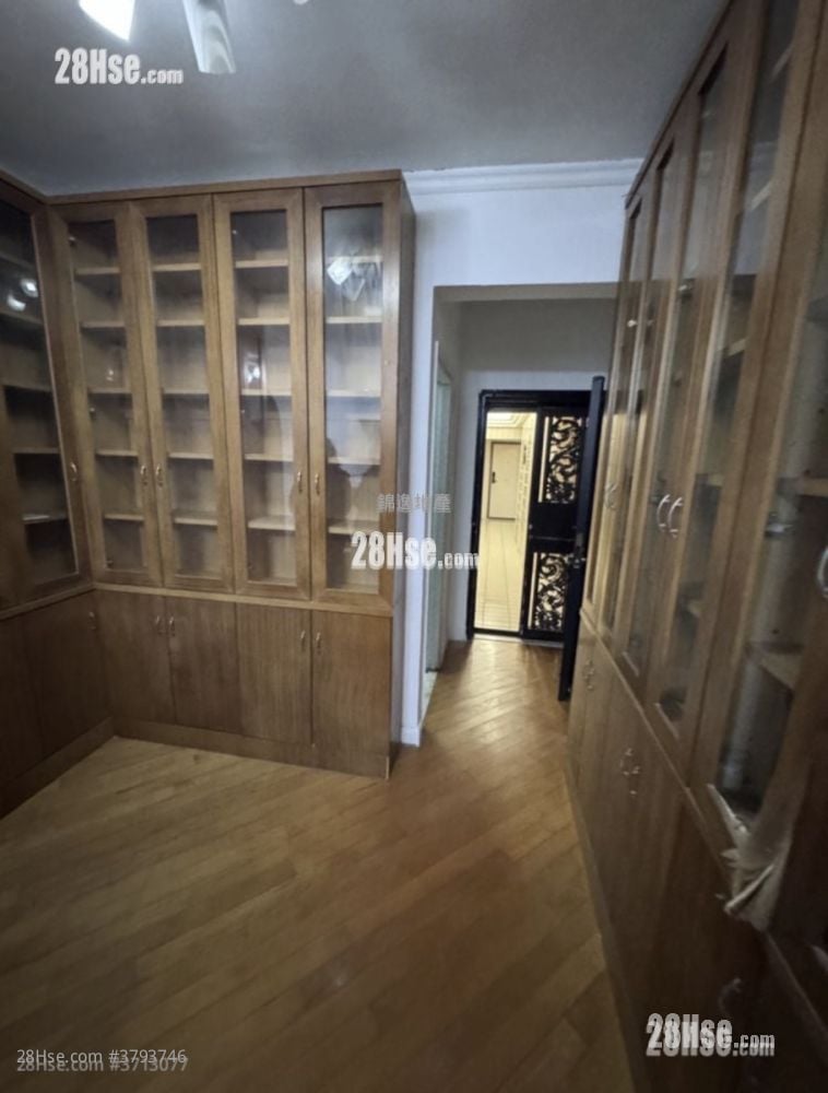 华景山庄 售盘 2 房 , 1 浴室 546 平方尺