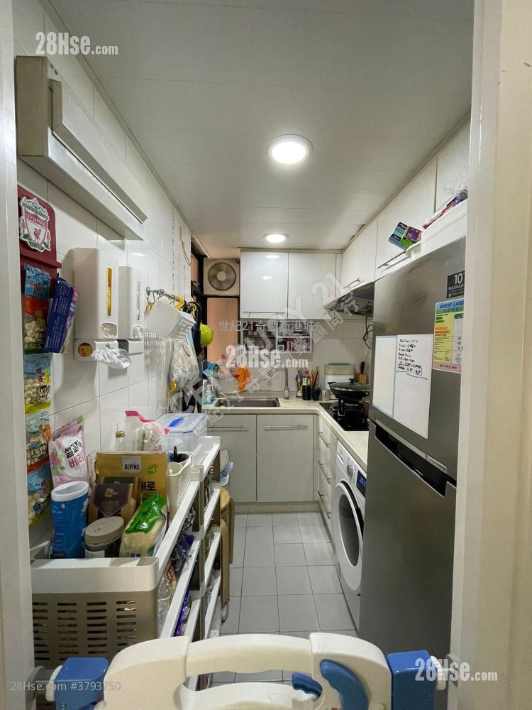 新港城 售盘 3 房 , 1 浴室 519 平方尺