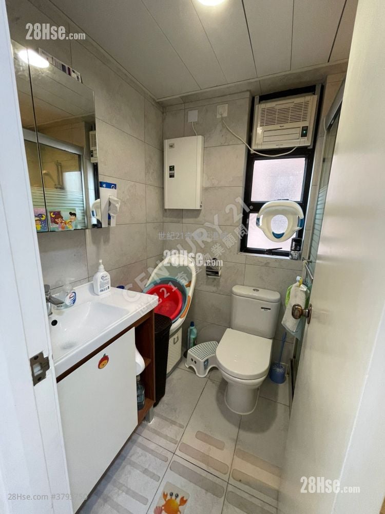 新港城 售盘 3 房 , 1 浴室 519 平方尺