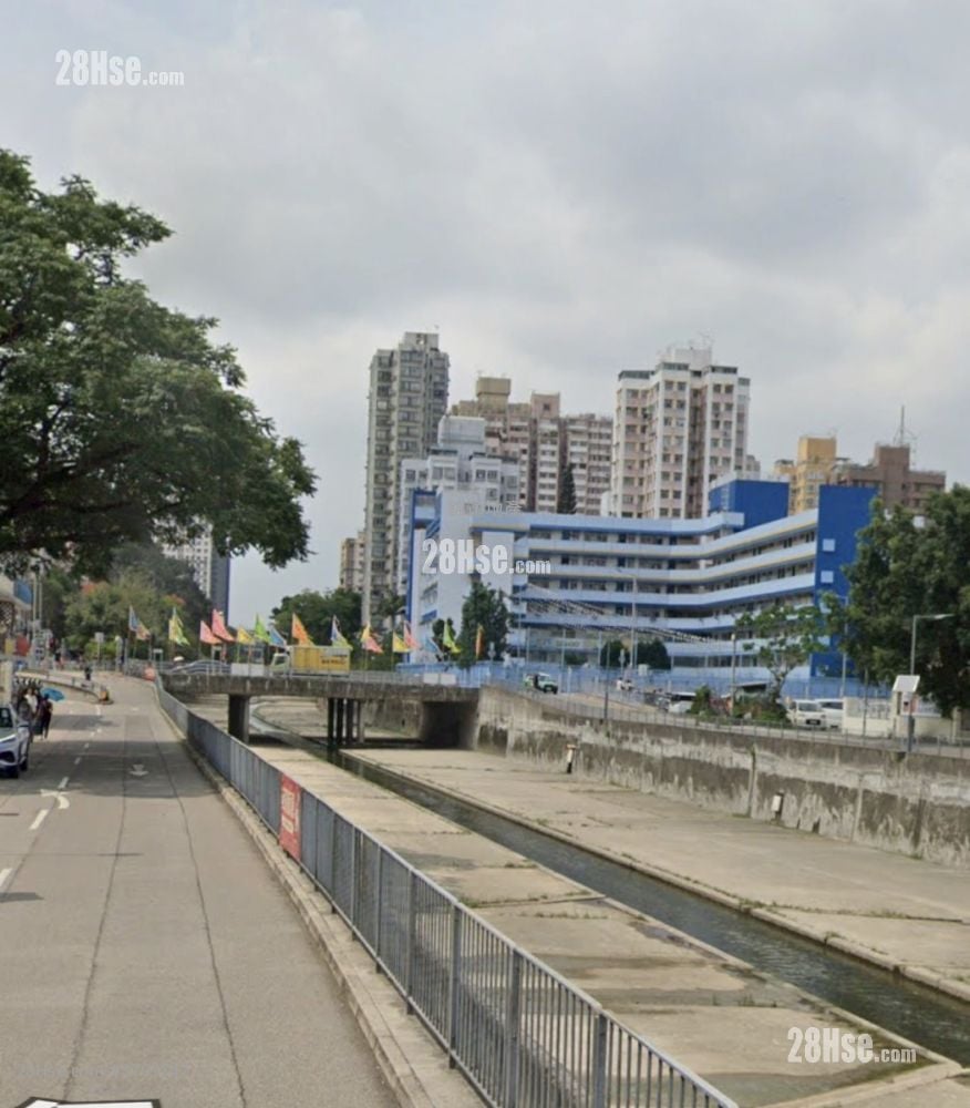 Village Sell 612 ft²