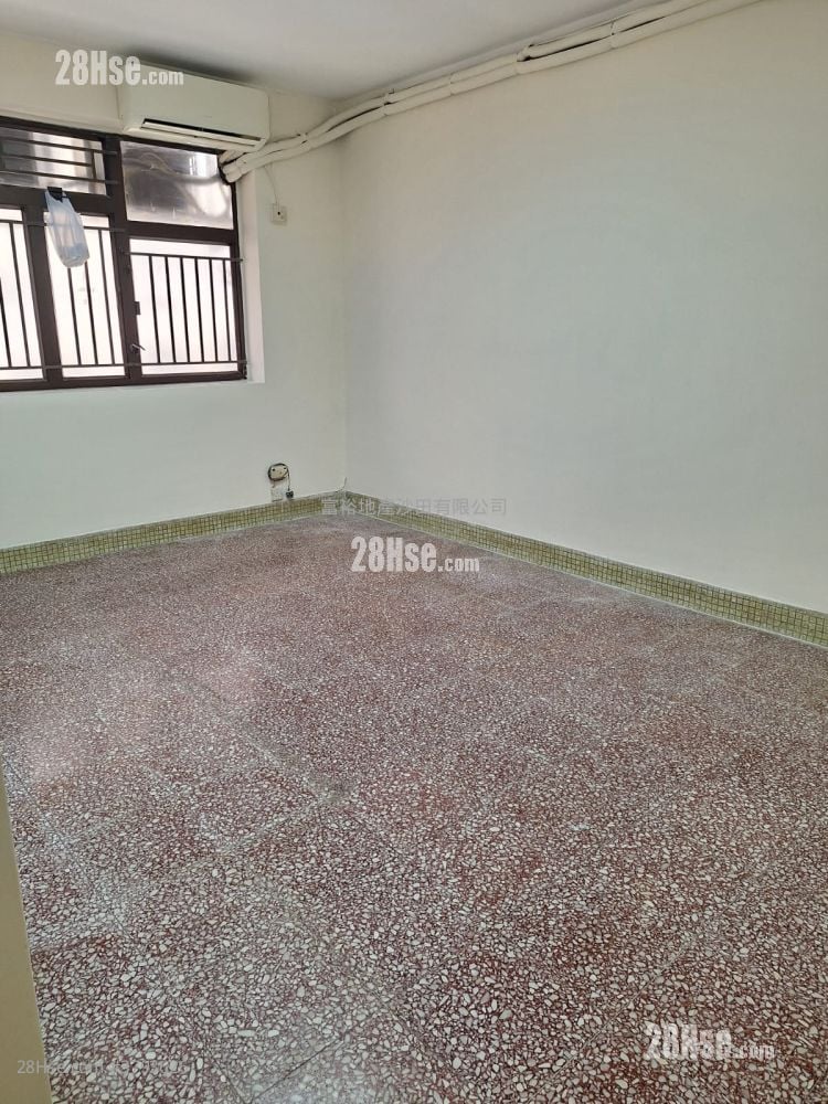 村屋 租盘 2 房 , 1 浴室 600 平方尺