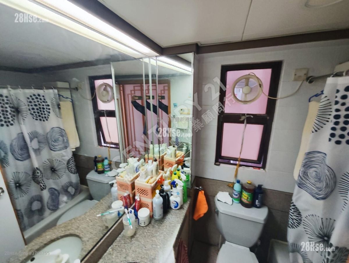 新港城 售盘 3 房 , 2 浴室 644 平方尺