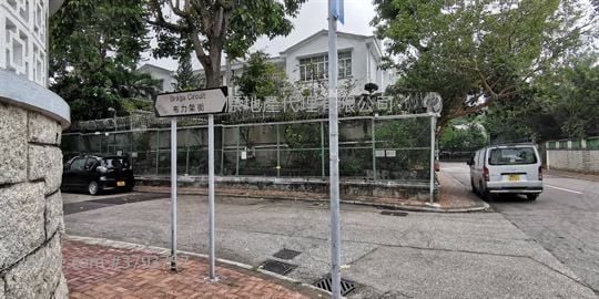 布力架街28-30号 售盘 5+ 房 2,153 平方尺