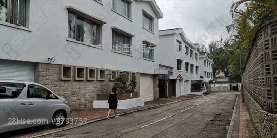 布力架街28-30号 售盘 5+ 房 2,153 平方尺