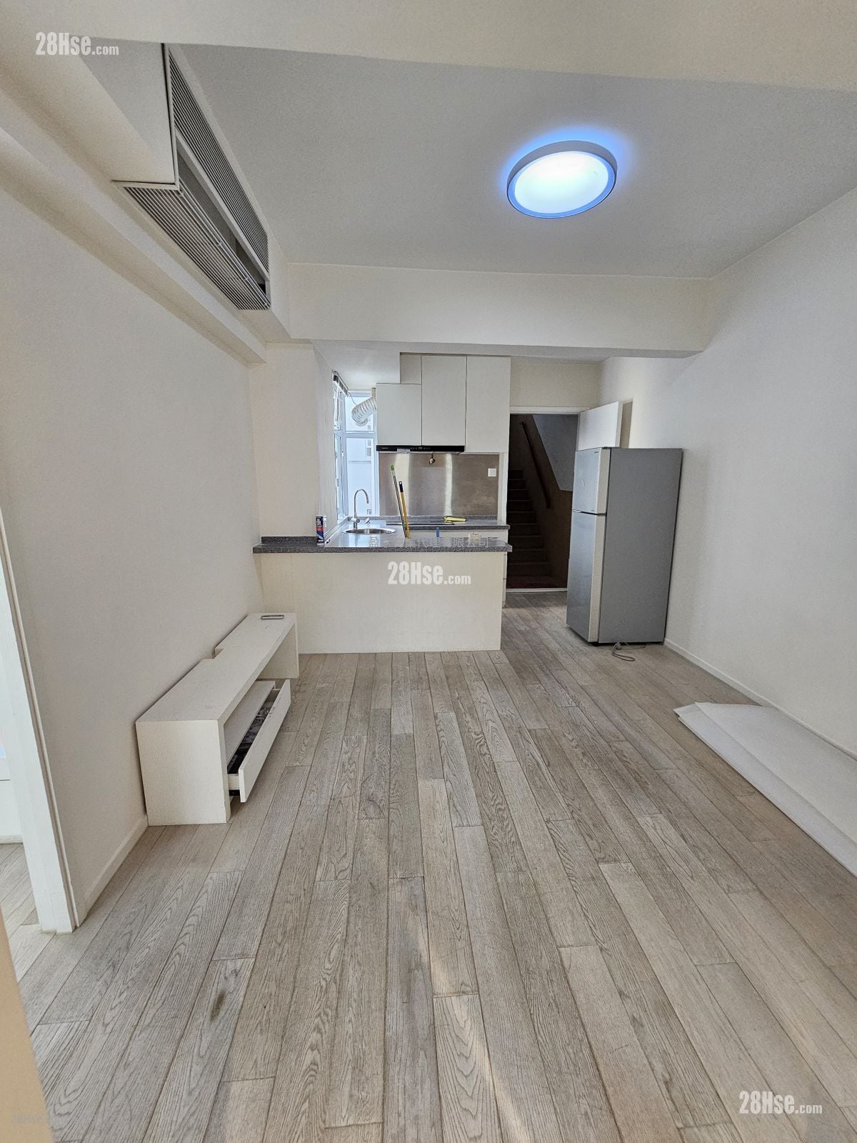 46 Peel Street Rental 1 Bedroom , 1 Bathroom 390 ft²