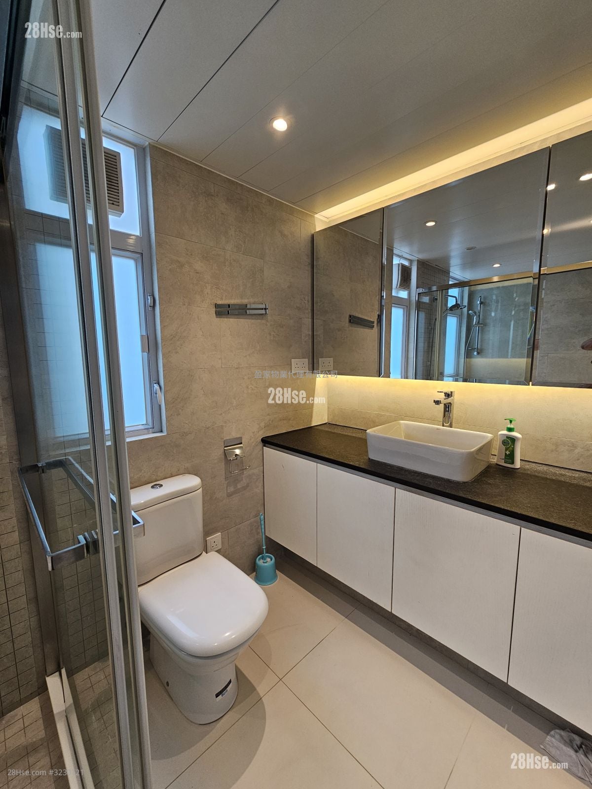 46 Peel Street Rental 1 Bedroom , 1 Bathroom 390 ft²