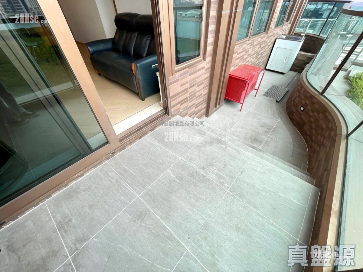 Lp10 Rental 3 Bedrooms , 2 Bathrooms 832 ft²