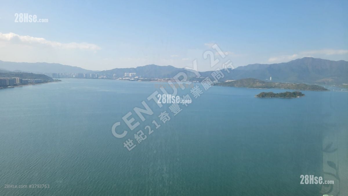 Marbella Sell 3 Bedrooms , 2 Bathrooms 818 ft²