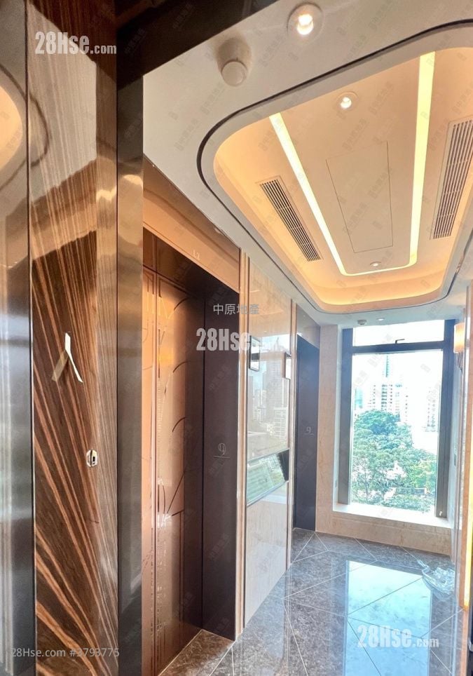 Grand Homm Rental 4 Bathrooms 1,445 ft²