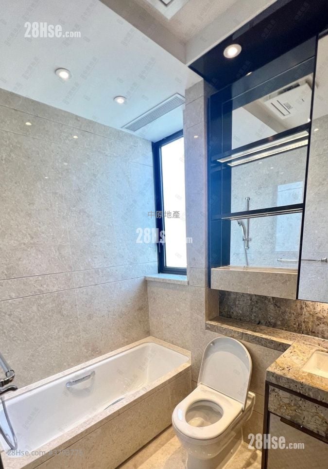 Grand Homm Rental 4 Bathrooms 1,445 ft²