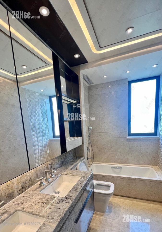 Grand Homm Rental 4 Bathrooms 1,445 ft²