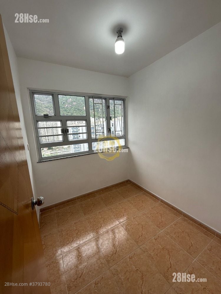 Chi Lok Fa Yuen Sell 3 Bedrooms , 1 Bathroom 511 ft²