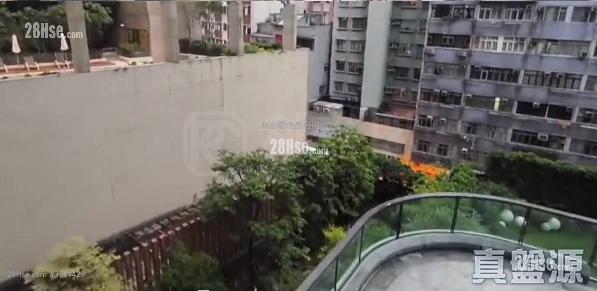 Kennedy 38 Sell 1 Bedroom 287 ft²