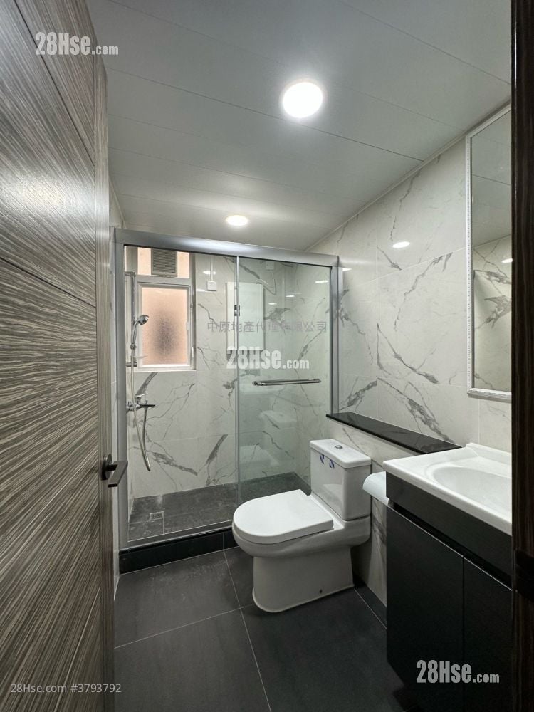 Forest Hill Rental 3 Bedrooms 1,551 ft²