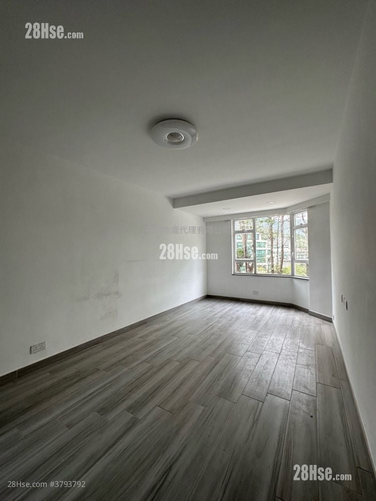 Forest Hill Rental 3 Bedrooms 1,551 ft²