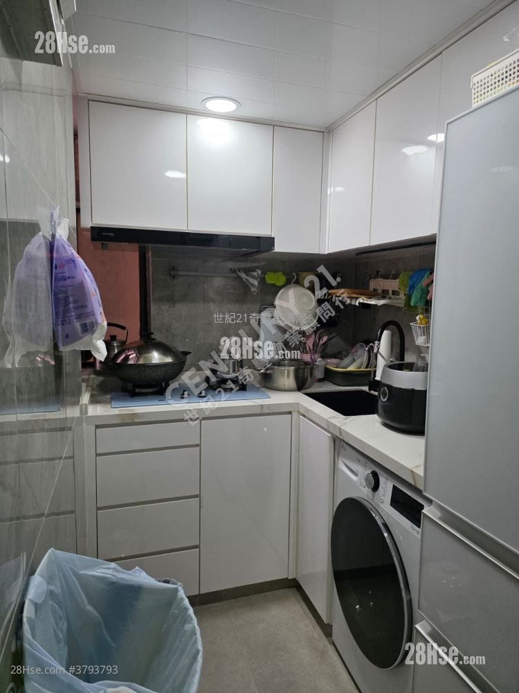 Sunshine City Sell 3 Bedrooms 519 ft²