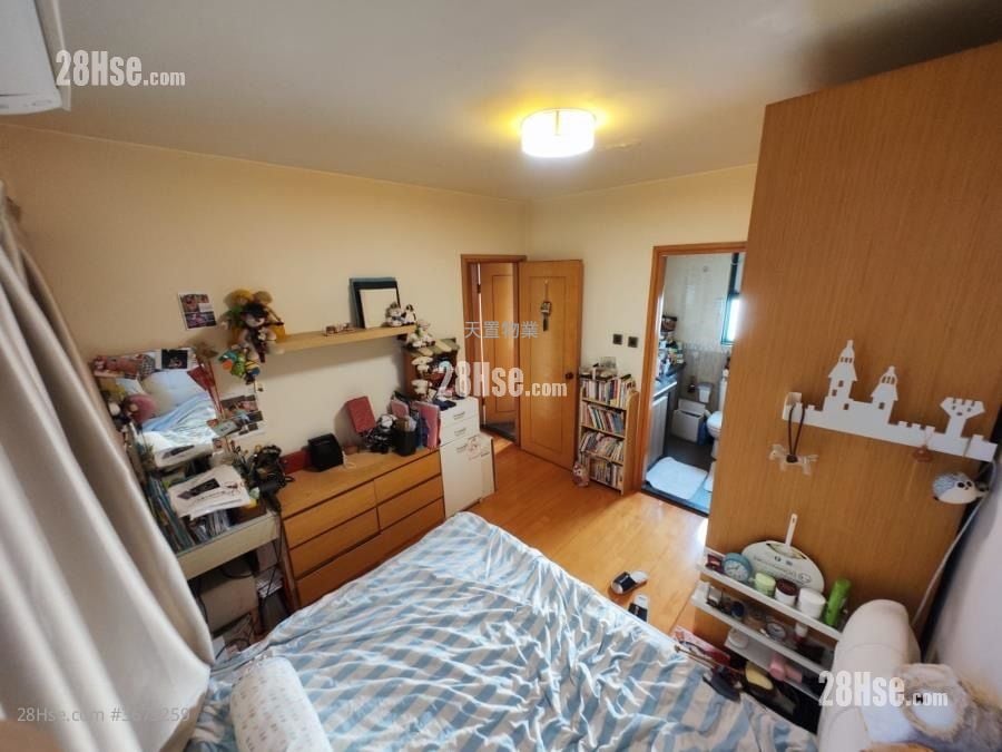 Recours La Serre Sell 3 Bedrooms , 2 Bathrooms 854 ft²