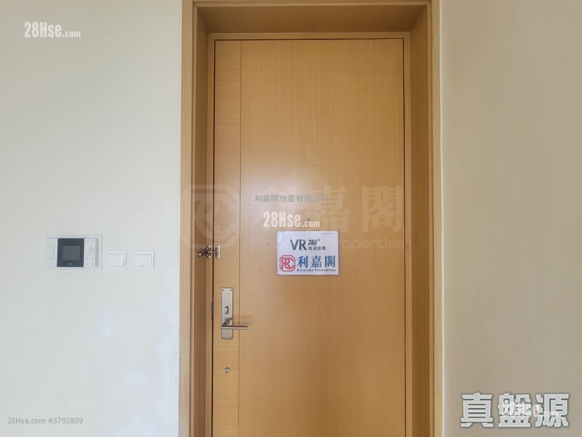 Grand Austin Sell 2 Bedrooms , 1 Bathroom 540 ft²