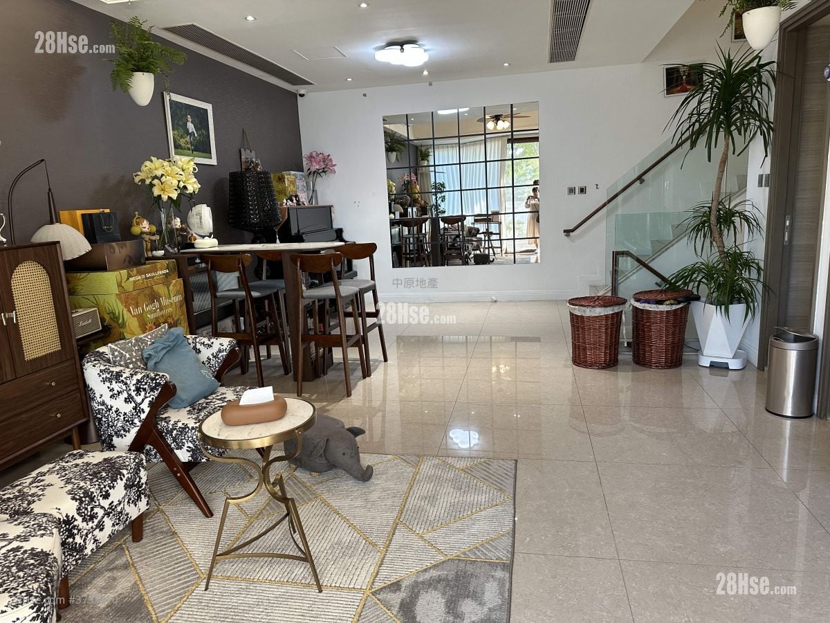 La Mansion Rental 3 Bedrooms , 3 Bathrooms 1,589 ft²