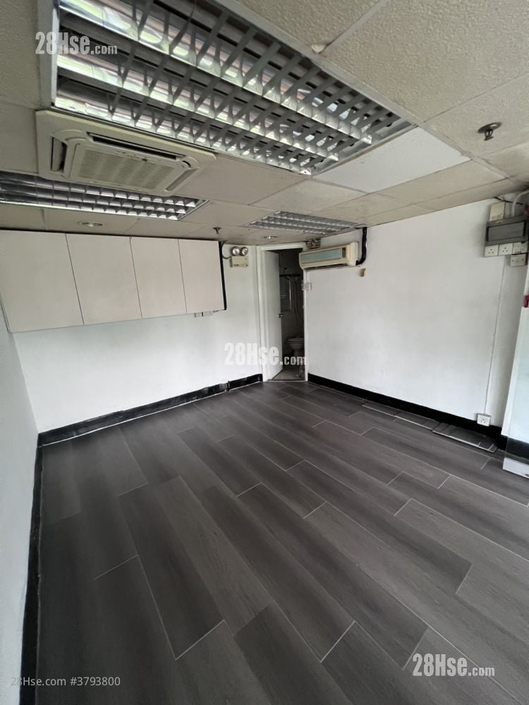 Ko Fu Building Sell 200 ft²