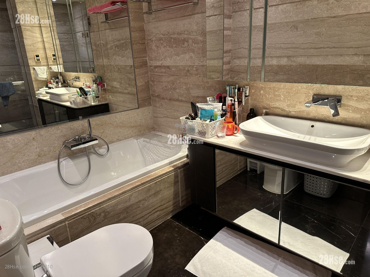 La Mansion Rental 3 Bedrooms , 3 Bathrooms 1,589 ft²